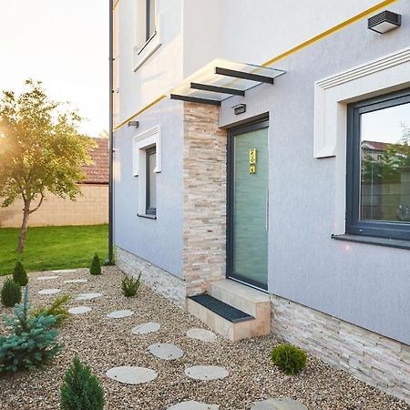 Sun House Residence Тимишоара Экстерьер фото